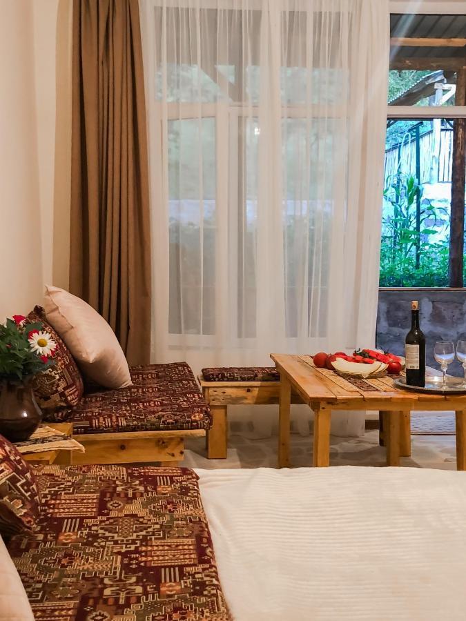 Bjnihouse, Guest House Kültér fotó